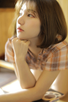 女生喊疼男生越往里寨游戏APP